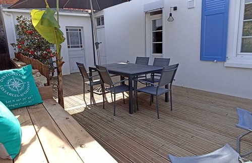 Chateau-d'Olonne House | Seaside house with bicycles