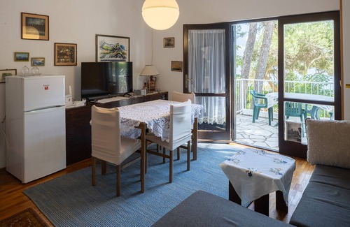 Ivan Dolac House | Seaside house for families with children Ivan Dolac, Hvar (K-140)