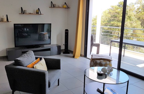 Verghia Apartment | Seaside, new T4, 3 bedrooms, terrace, swimming pool