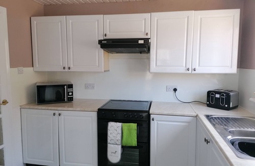 Port Seton House | Seaside retreat - Short walk to the beach!