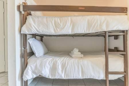 Galveston Hotel | Seaside Retreat with Pools and Cruise Parking