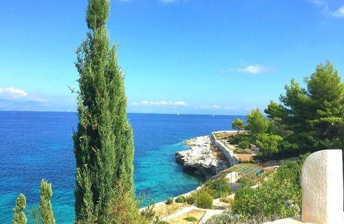 Katsimatika Villa | Seaside villa Dinos: mediterranean gardens, private sea access