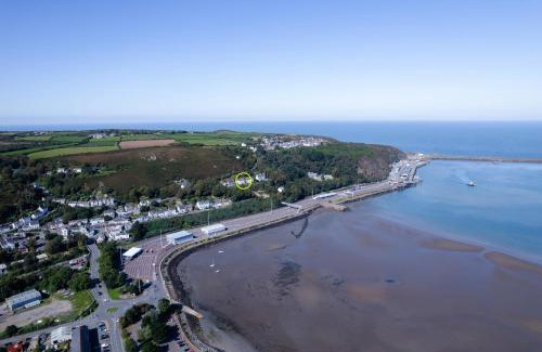 Goodwick Apartment | Seasidesteps