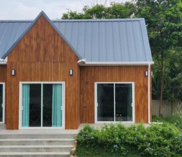 Cho Lae Bed & Breakfast | Season to table