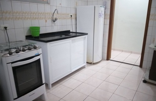 Vila Julia Apartment | SEASONAL APARTMENT IN GUARUJÁ ENSEADA - 10 MINUTES WALK FROM THE SEA - 2 BEDROOMS/GARAGE/WI FI!