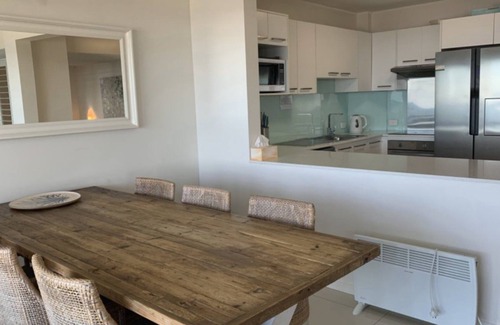 Caloundra Apartment | Seaspray Unit 1 - Stunning Apartment with Ocean View