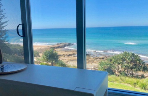 Caloundra Apartment | Seaspray Unit 1 - Stunning Apartment with Ocean View