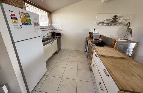 Moonta Bay Apartment | Seastar Moonta - Beachfront! Dog friendly - Free WiFi!