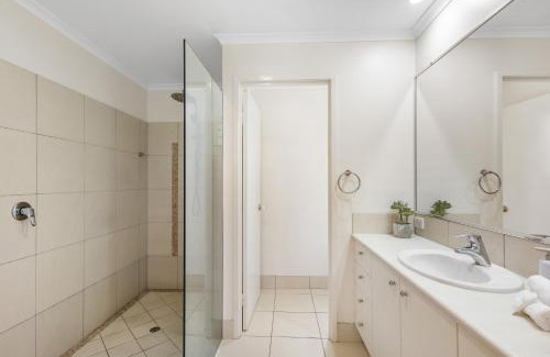 Mooloolaba Villa | Seatides Mooloolaba