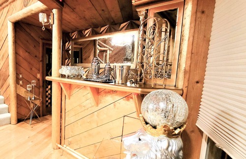 Sammamish Villa | Seattle Golden Millionaire Mansion