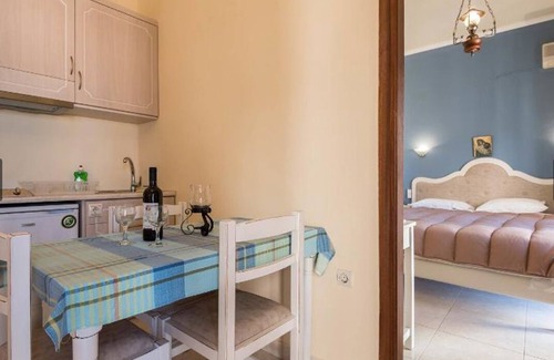 Nea Chora Apartment | Seaview apartment steps from sandy beach and Chania town center