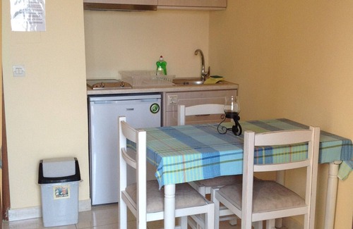 Nea Chora Apartment | Seaview apartment steps from sandy beach and Chania town center