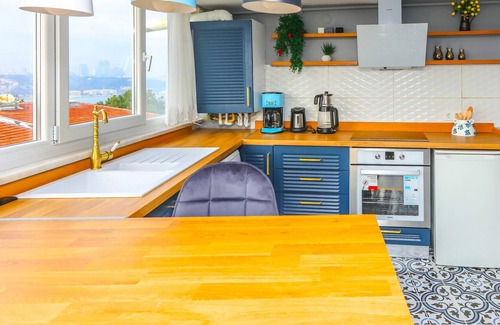 Uskudar Apartment | Seaview Balcony Flat 5 min to Uskudar