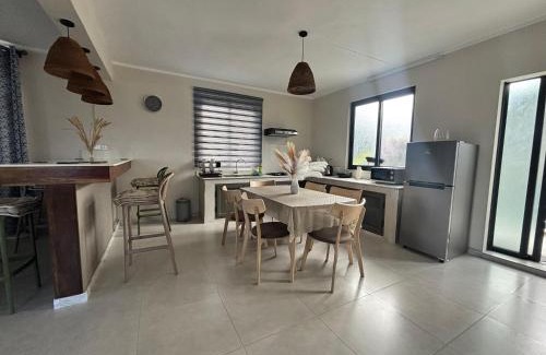 Baie du Cap Apartment | Seaview escape - modern & cozy