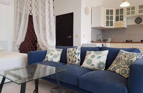 Sihanoukville City Centre Apartment | Seaview Modern Studio