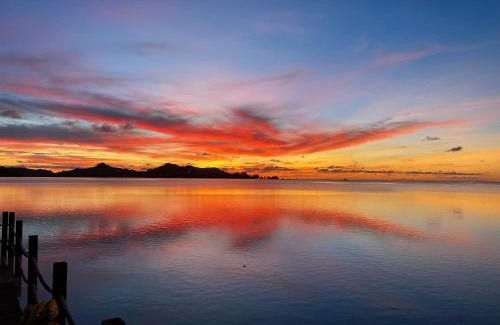 Koror House | Seaward Sea view double room with balcony