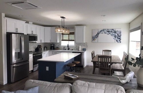 Pacific Beach House | SeaYa! Time to relax at Pacific Beach!