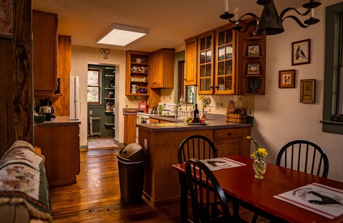 Glen Rock Cabin | Secluded 1840's Log cabin Between Gettysburg, Lancaster, And Baltimore