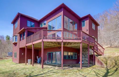 Gloversville House | Secluded Adirondack Cabin about 5 Mi to Sacandaga Lake