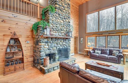 Gloversville House | Secluded Adirondack Cabin about 5 Mi to Sacandaga Lake