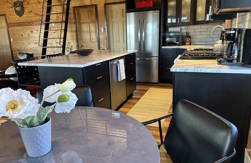Indian Mountain Cabin | Secluded Cabin with Breathtaking Views on 3 Acres