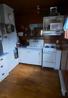 Marsland House | Secluded Cottage on East Ash Creek near Fort Robinson State Park, Nebraska