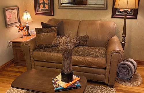 Fredericksburg Bed & Breakfast | Secluded Country Cottage in the Texas Hill Country