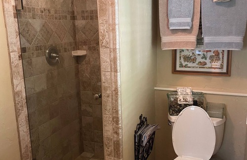 Fredericksburg Bed & Breakfast | Secluded Country Cottage in the Texas Hill Country