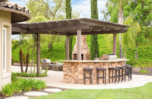 Temecula Villa | Secluded Estate | Views of Wine Country + Private Home Theater | Twilight Vines