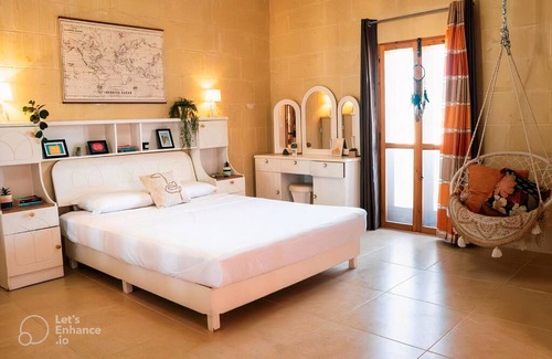 San Lawrenz Other | Secluded farmhouse located in an alley which leads to fields very quiet location