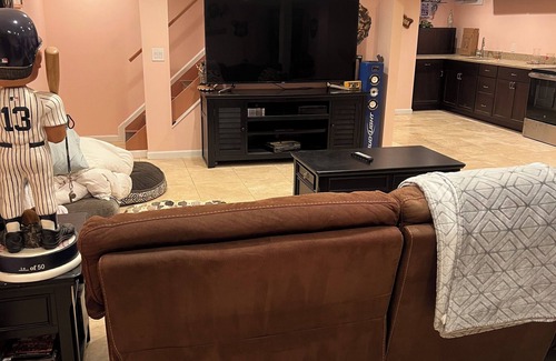 Center Moriches House | Secluded home with cottage