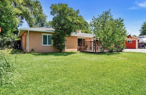 North Highlands House | Secluded Home With RV Parking Space Entertainer’s Welcome…