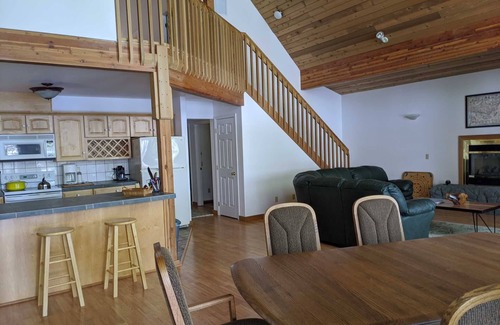 Roche Harbor House | Secluded & light-filled Pacific NW Waterfront home on SJI with views of Speiden Island