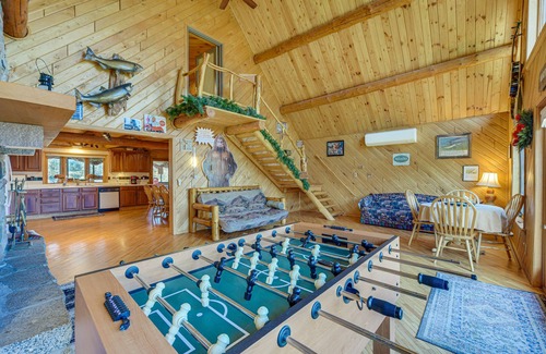 Finlayson Cabin | Secluded Log Cabin < 1 Mi to Munger State Trail!