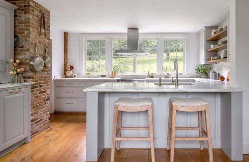 Waterbury House | Secluded, Magical Paradise with Hot Tub