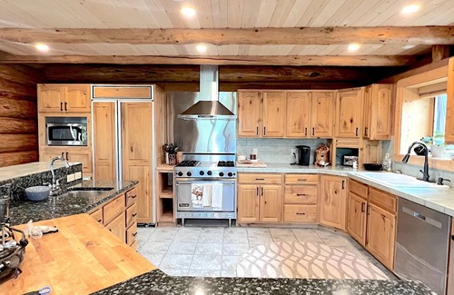 Kalispell Ski Chalet | Secluded Ranch close to Kalispell, Whitefish, Glacier Park & Flathead Lake
