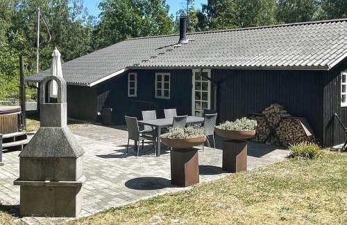 Helberskov Strand House | Secluded Retreat with Hot Tub - By Traum Ferienwohnungen