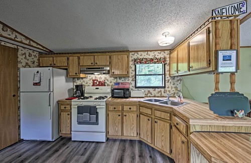 Arkdale Cabin | Secluded Woodsy Cabin: Hike, Fish, Hunt + ATV!