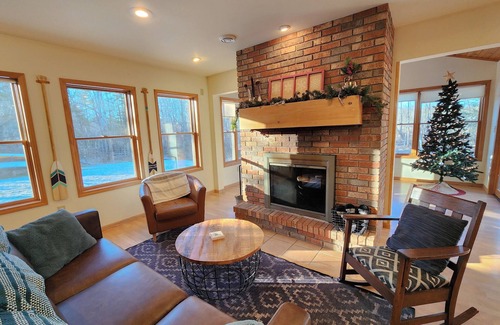 Ojibwa Cabin | Seclusion, Avail Christmas-Hot Tub, WIFI, 2 Kings