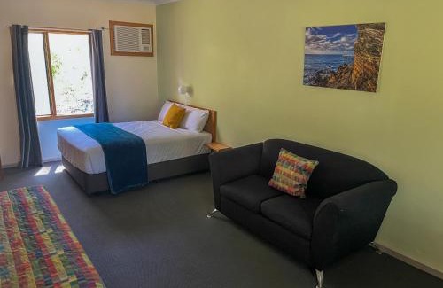 Second Valley Hotel | Second Valley Cottages and Lodge