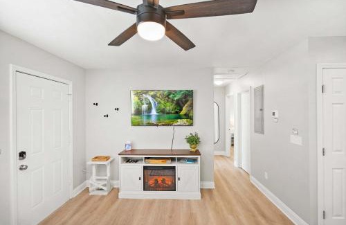 St. Augustine House | Secret Cottage 10 min to DT Dogs OK BBQ Parking