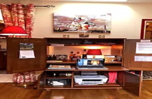 11th Arrondissement Apartment | SECRET HIDDEN GEM TUCKED AWAY IN THE PRIVATE COUR DAMOYE, BASTILLE