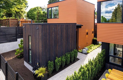 Wallingford Apartment | Secret Hideaway - New Custom Built Home