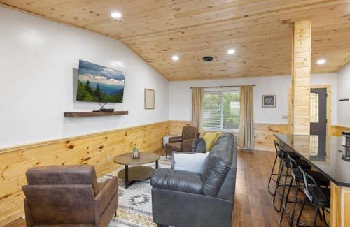 Caton House | Secret Hideout