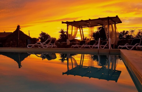Piscinas House | Secret hotel SA CORTI PISCINAS