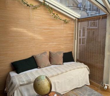 La Celle-sous-Gouzon Apartment | Secret Oasis in Bastille - Luxury & Serenity