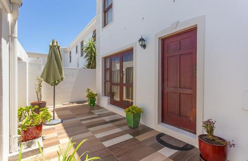 Parklands Apartment | Secured 3-Bedroom Townhouse