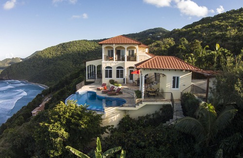 Wesley Will Villa | See our Christmas in Paradise Special! This is the perfect place for you!