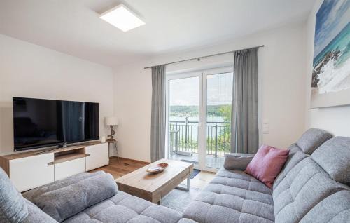 Augsdorf Apartment | Seeblick-Apartment In Velden
