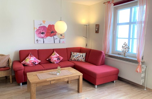 Dahme Apartment | "Seeschwalbe" Living on 115 m² in the historic Villa Seeperle.